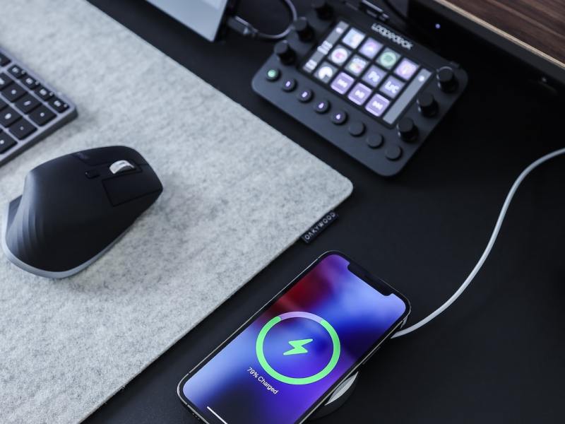 3 In 1 Charging&nbsp;Docks